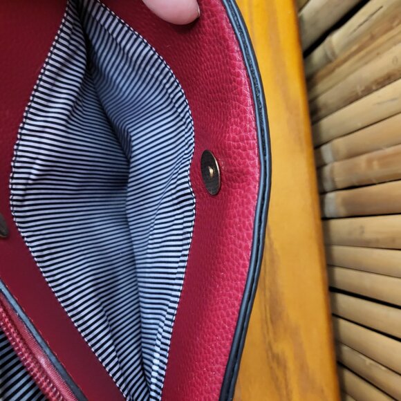 Unbranded Shoulder Bag w/ Bow Tassels Red 10x8.5x4 - Picture 7 of 8